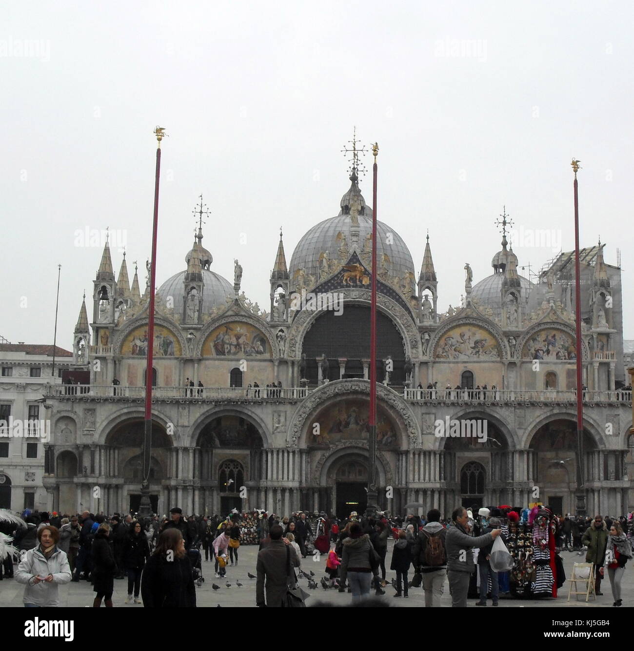 Basilica Cattedrale di San Marco e Basilica di San Marco a Venezia, Italia settentrionale. È il più famoso della città chiese e uno dei più noti esempi di architettura Italo-Byzantine Foto Stock