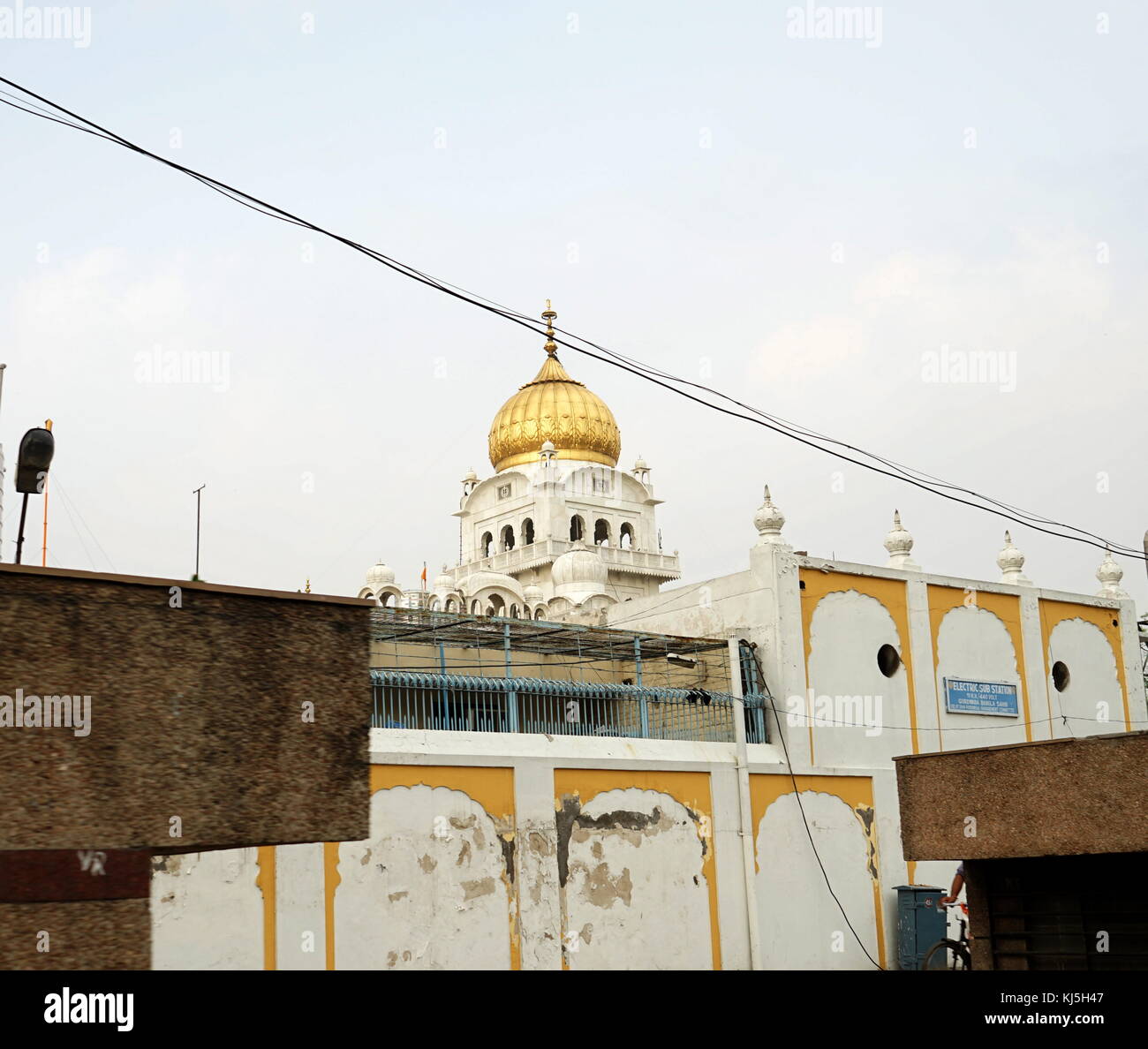 Gurudwara Bangla Sahib; è uno dei più importanti Gurdwara Sikh, sikh o casa di culto, a Delhi Foto Stock