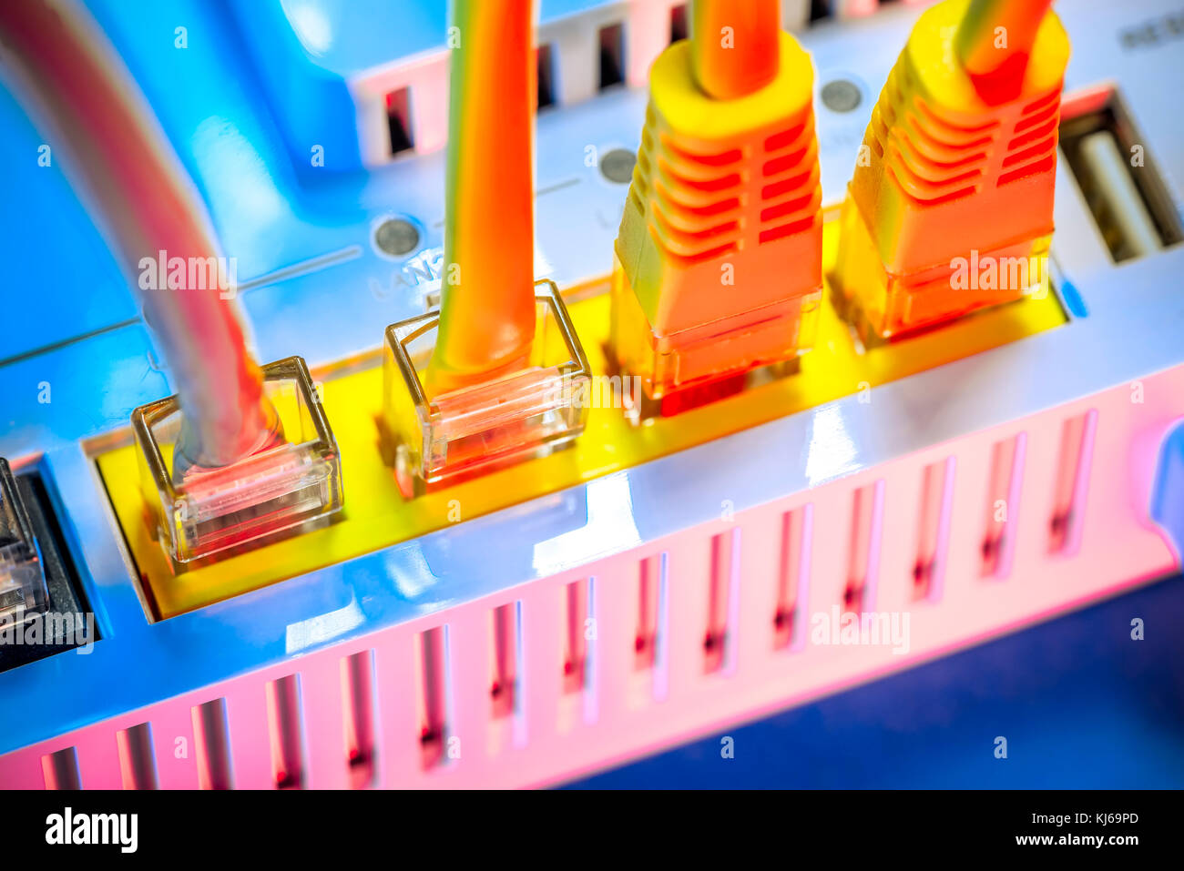 Internet via cavo, internet ad alta velocità e accesso a internet a banda larga Foto Stock