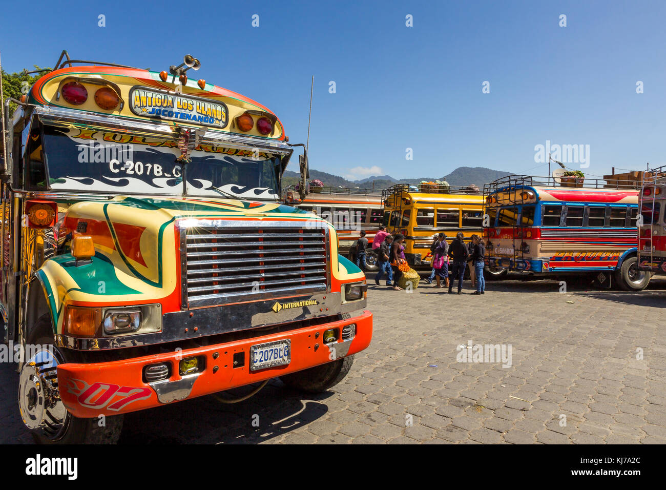 Bus di pollo al terminal degli autobus | Antigua | Guatemala Foto Stock