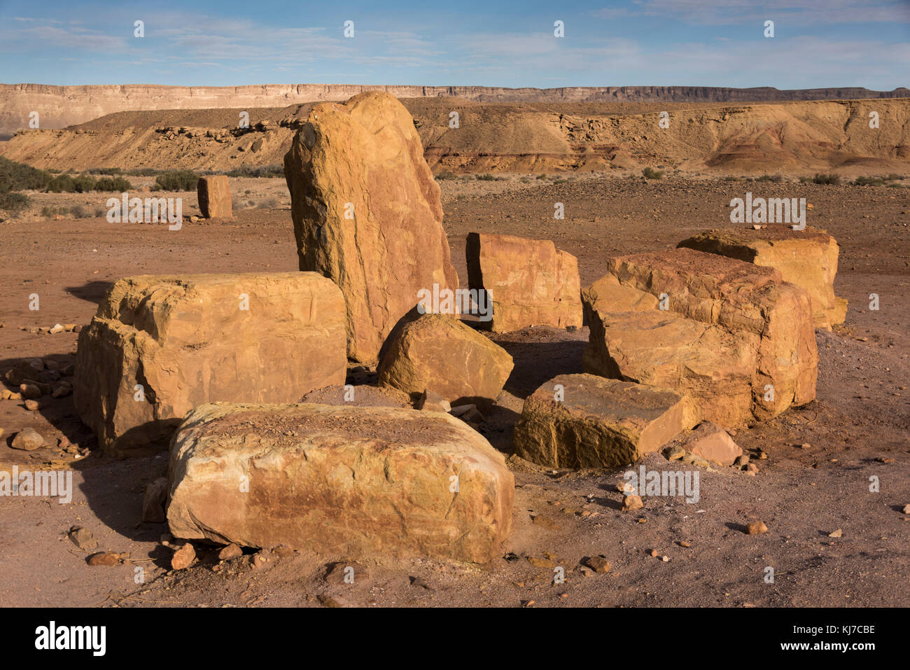 Formazioni rocciose nel deserto, Makhtesh Ramon, deserto di Negev, Israele Foto Stock