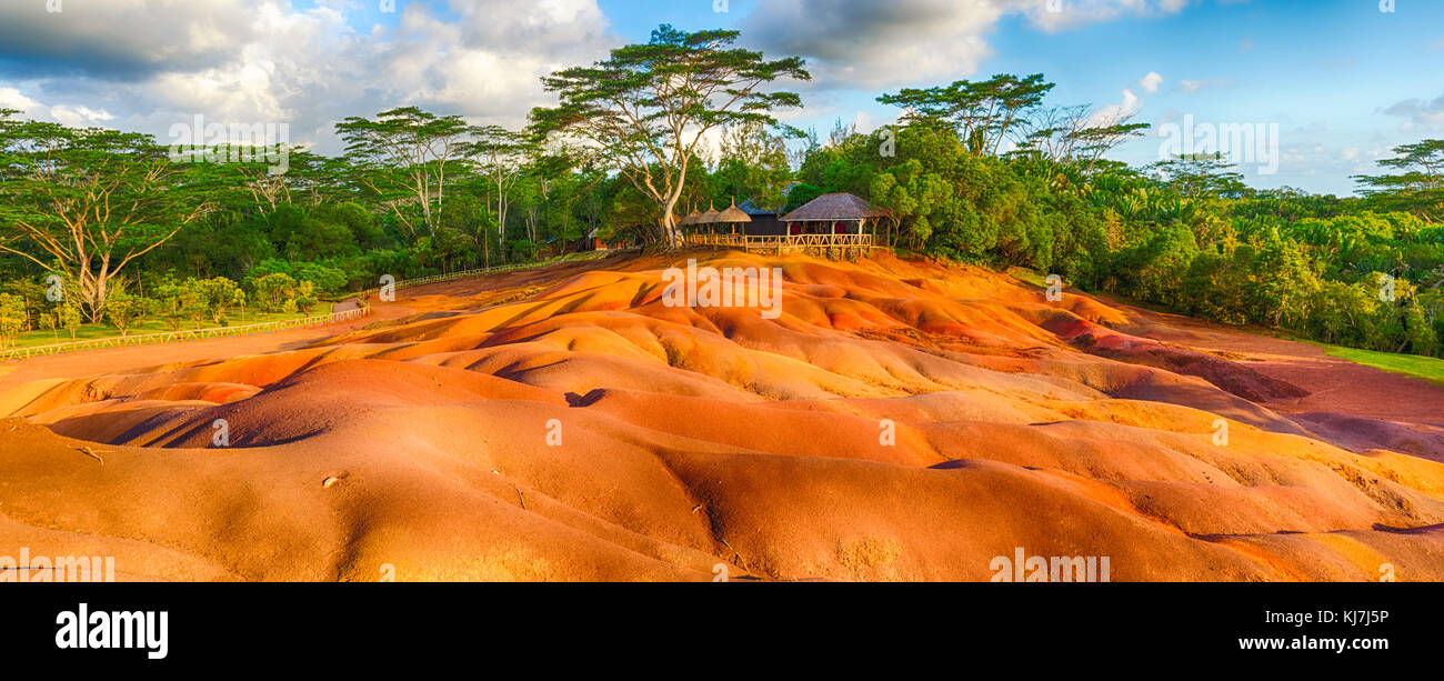 Vista dei sette colori terra. bellissimo paesaggio. panorama. Maurizio. Foto Stock