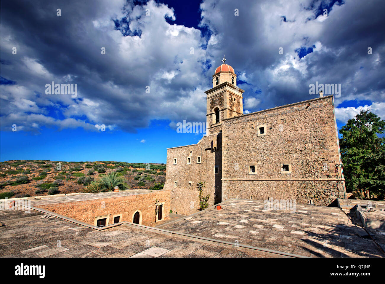 Monastero di Toplou, vicino alla famosa spiaggia di Vai, Sitia, Prefettura di Lasithi, Creta, Grecia. Foto Stock