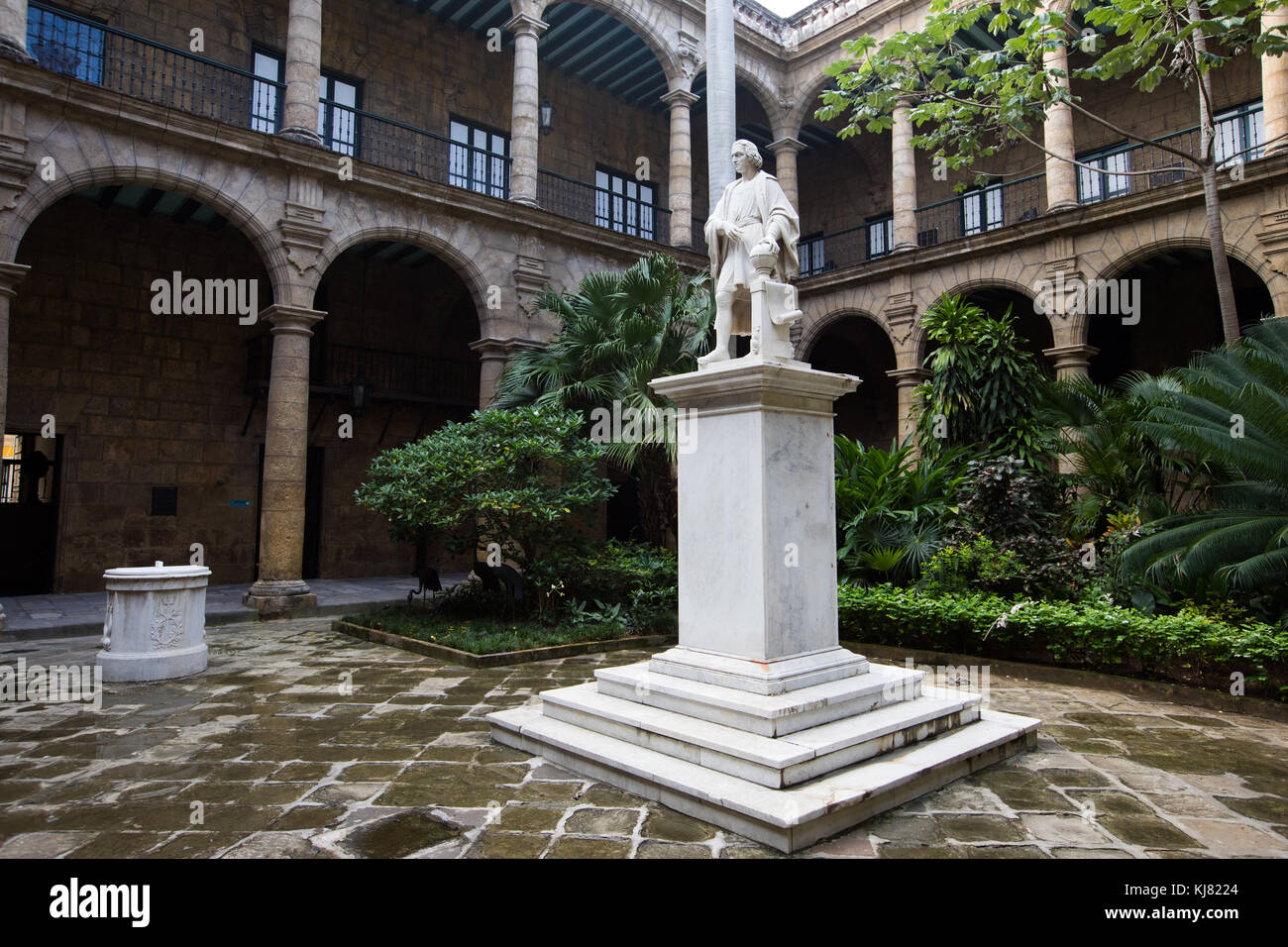 Statua di Cristoforo Colombo, il Museo della Città Museo de la Ciudad, Havana, Cuba Foto Stock