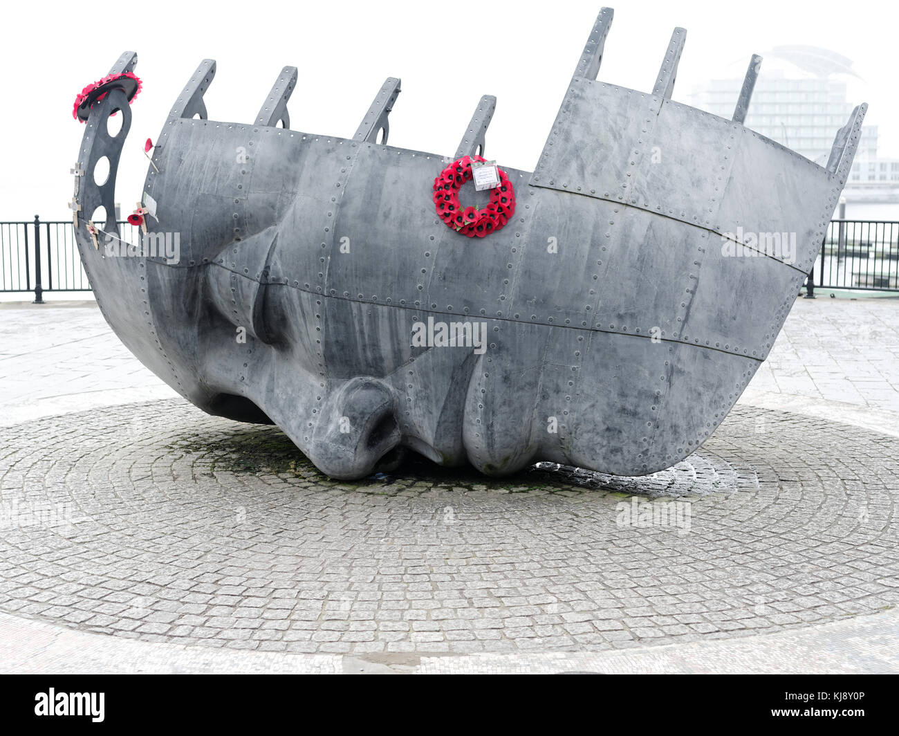 I marittimi mercantili War Memorial, Cardiff Bay,UK Foto Stock