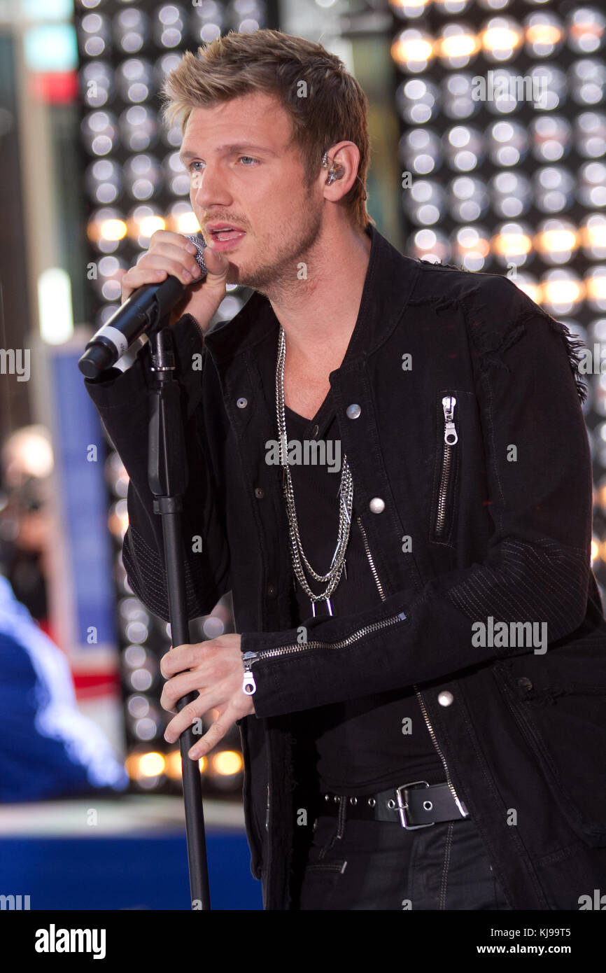 Il cantante Nick carter dei Backstreet Boys si esibisce nel "Today" della NBC al Rockefeller Center il 3 giugno 2011 a New York City. Foto Stock