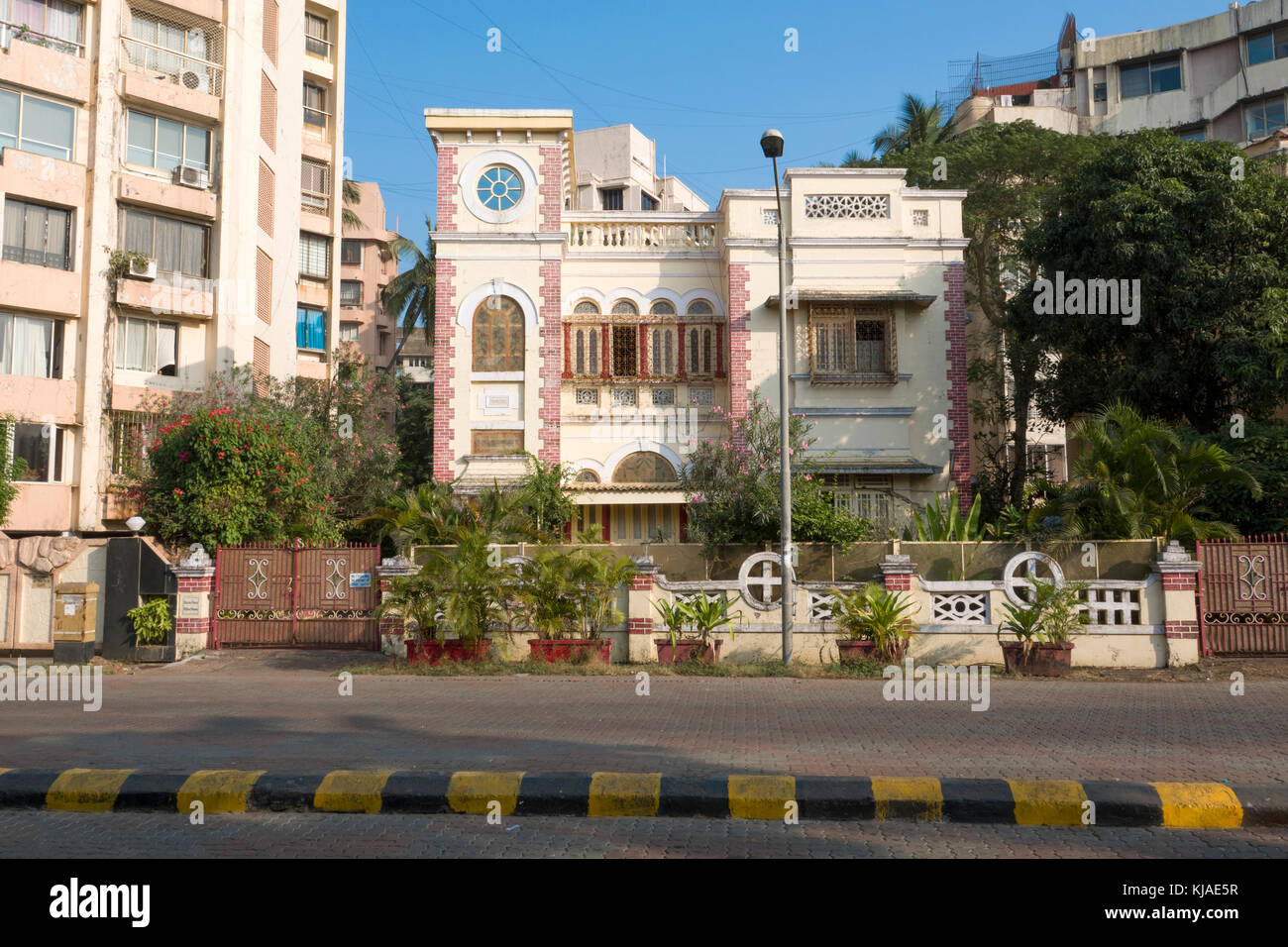 Bungalow in stile coloniale a Bandra, Mumbai Foto Stock