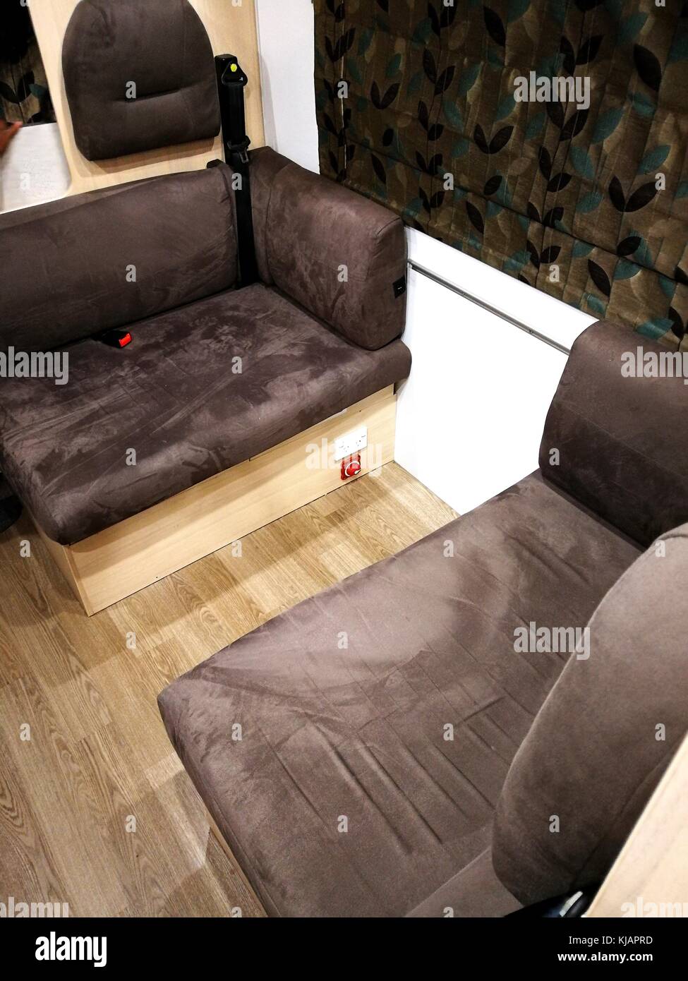 Interno di un motorhome divani. Foto Stock
