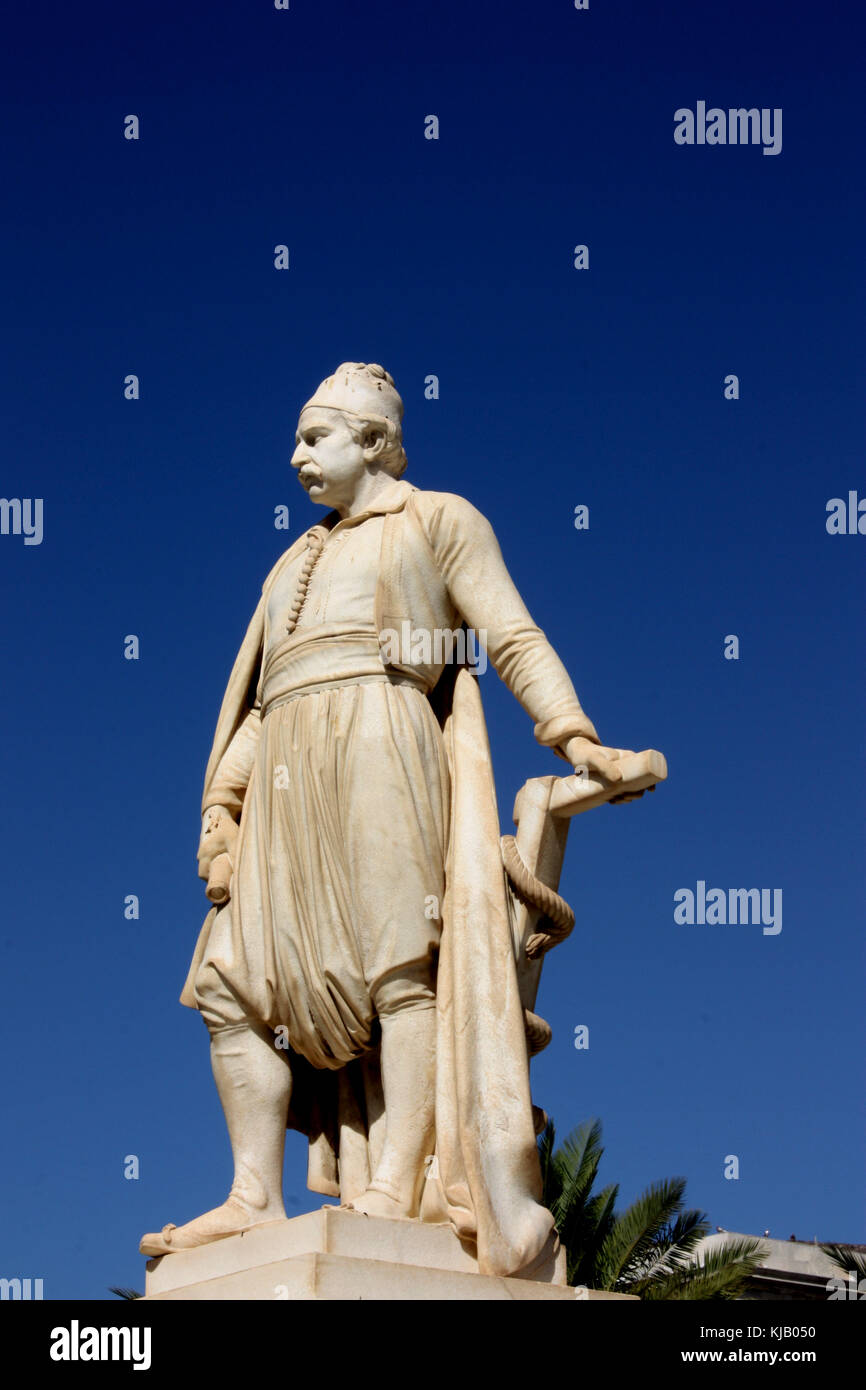 La statua di Ammiraglio di Andreas miaoulis sulla piazza miaoulis, ermoupolis, CICLADI Foto Stock