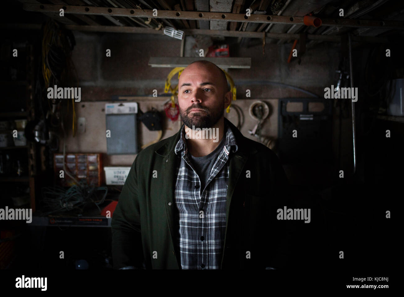 Aberbargoed, Regno Unito, 18 novembre 2017. insegnante di arte e design presso il sir Thomas Picton scuola, pembrokeshire il signor Lee Phillips ha molti amanti mem Foto Stock