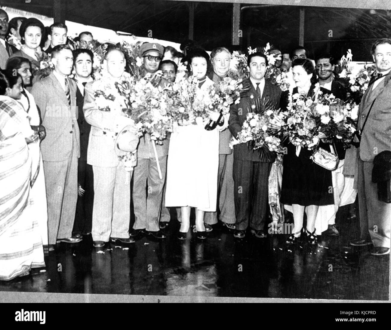 Membri della Unione Sovietica delegazione culturale a quella di Howrah Station Foto Stock