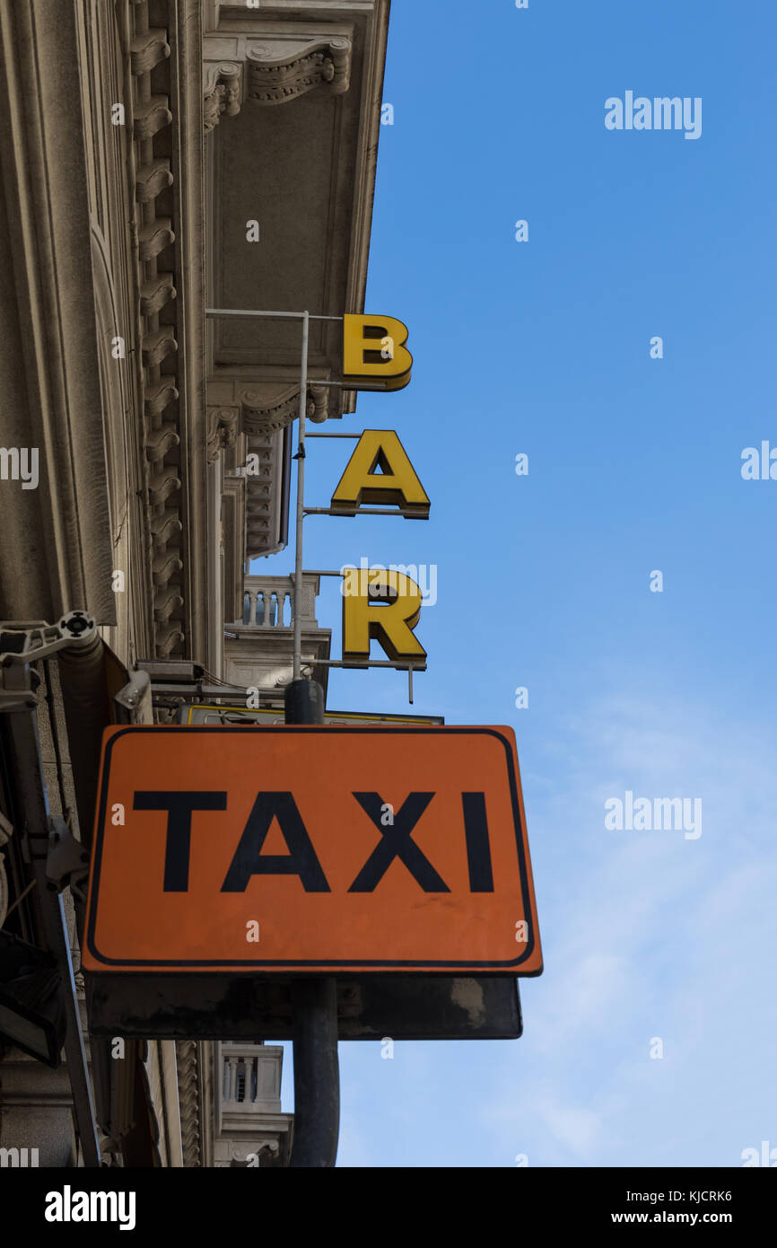 Taxi e bar segno, dont't drink e il concetto di unità Foto Stock