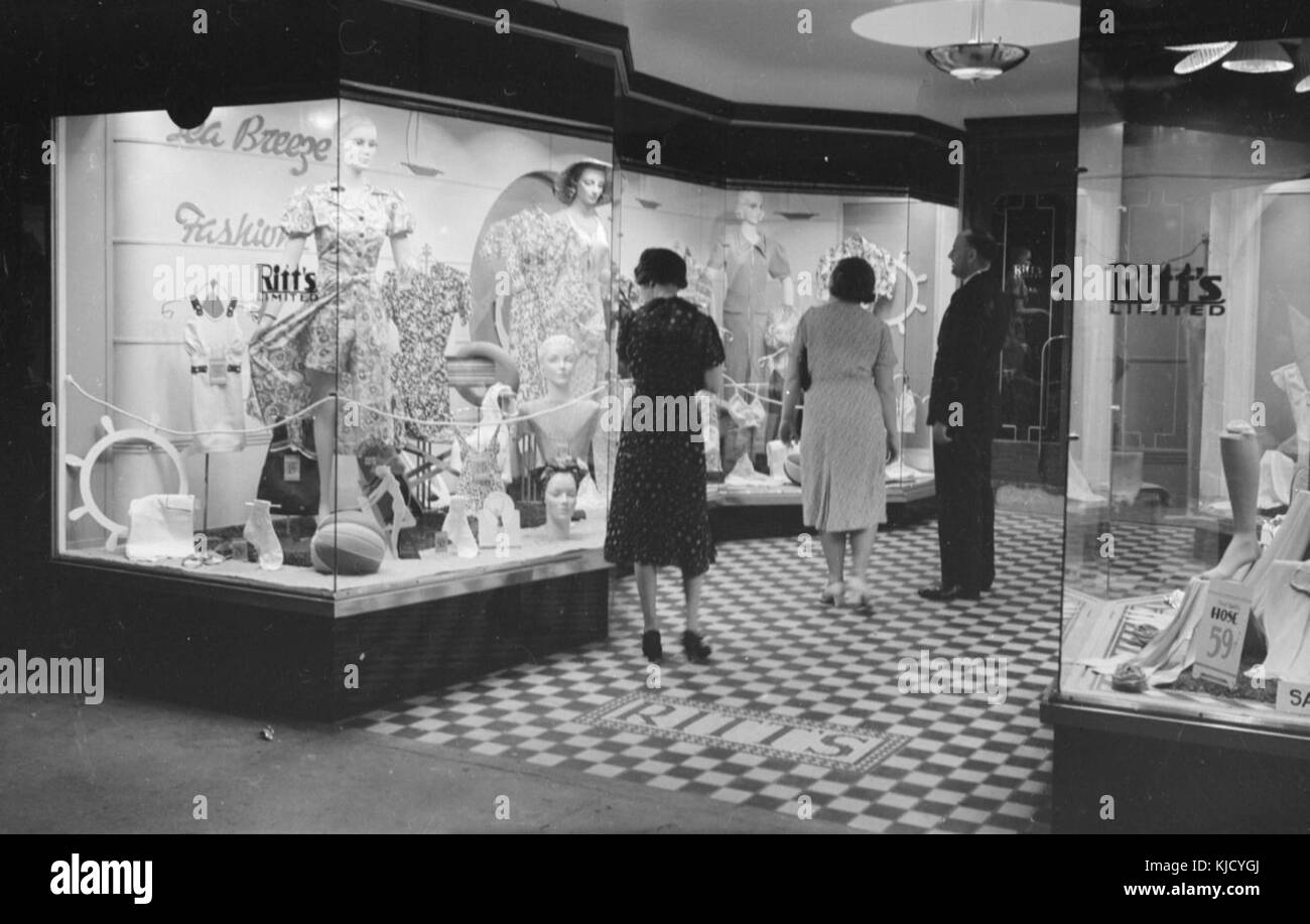 Window shopping a Ottawa Foto Stock