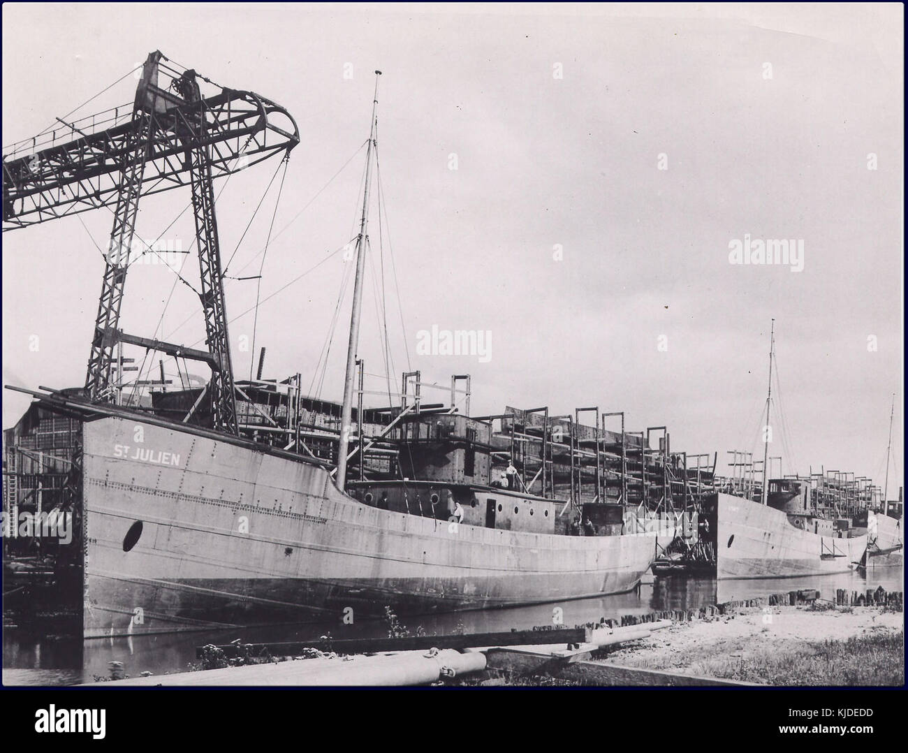 HMCS St Julien in costruzione Toronto 1917 CN 3947(St.Julien) Foto Stock