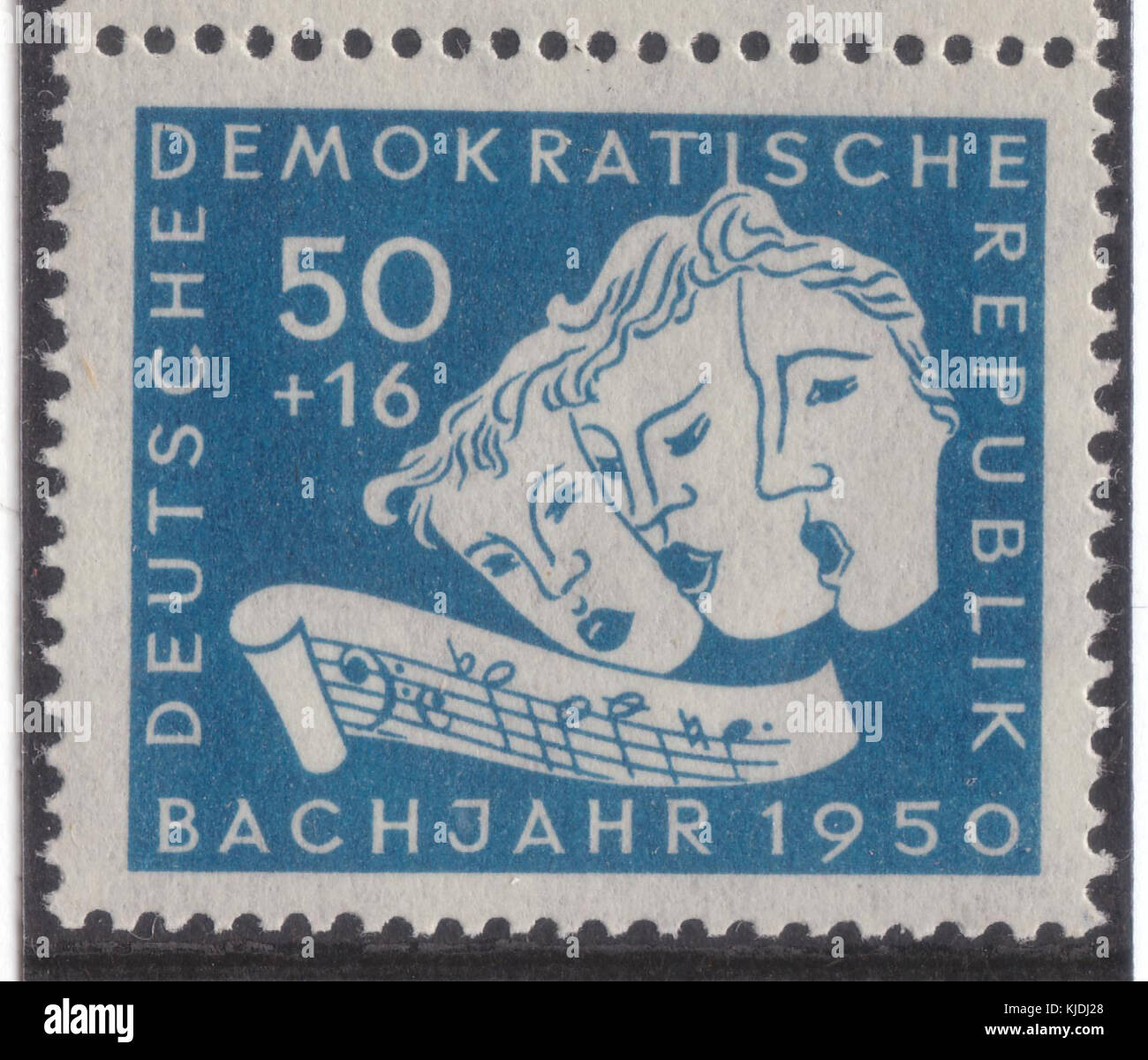 Questo francobollo della Germania Est, emesso nel 1950, commemora l'anno Bach, celebrando il 200° anniversario della morte di Johann Sebastian Bach. Foto Stock