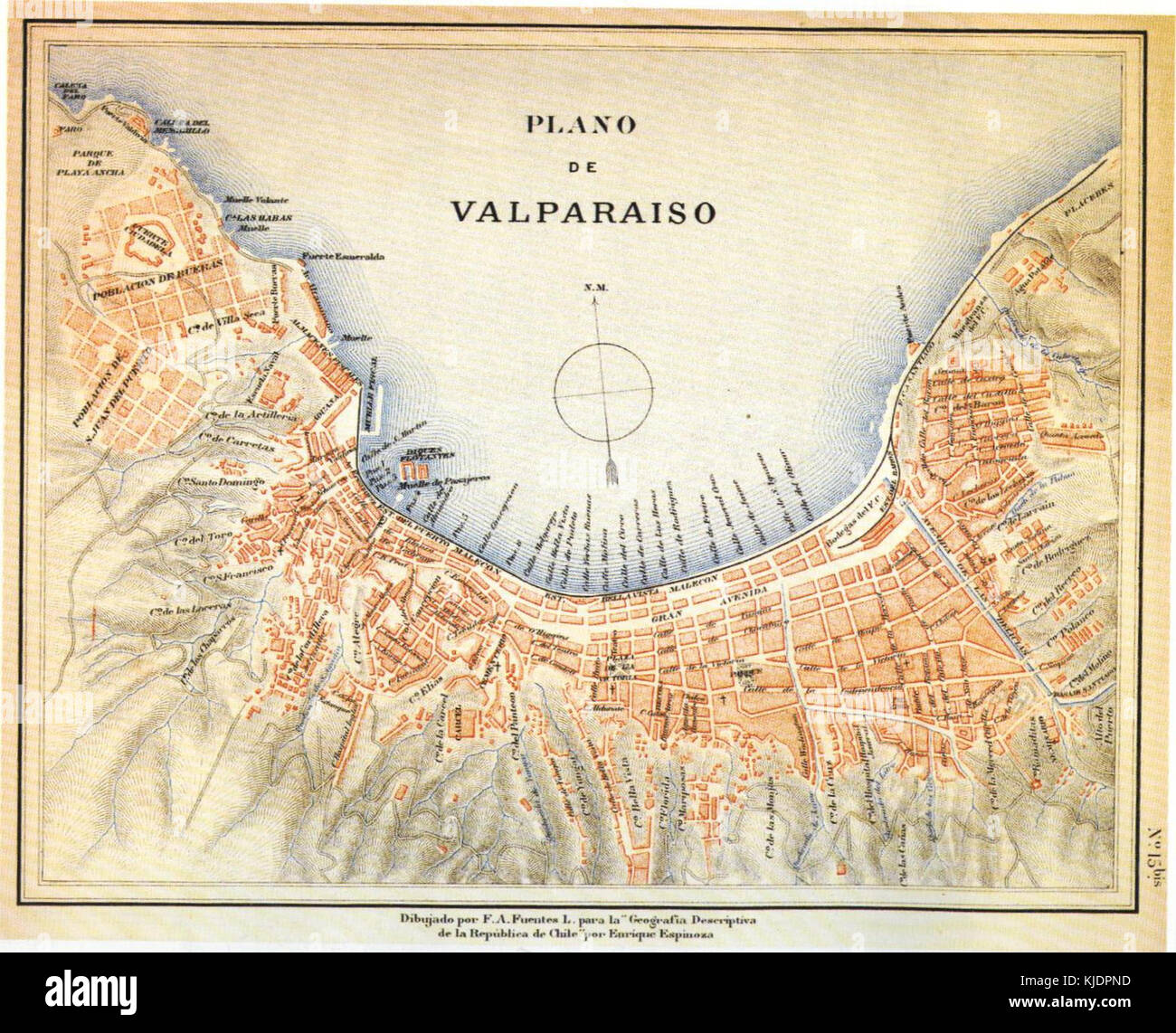 Questa mappa del 1879 (Plano de Valparaiso) raffigura la città di Valparaiso, in Cile, evidenziando le sue strade, le sue infrastrutture e la pianificazione urbana durante la fine del XIX secolo. Si tratta di un importante manufatto storico per comprendere lo sviluppo della città. Foto Stock