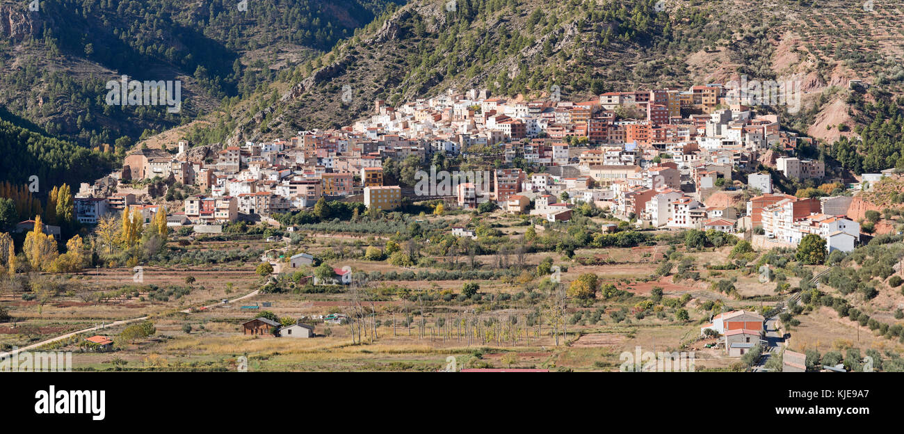 Panoramica della città di bogarra nella provincia di Albacete, Spagna Foto Stock