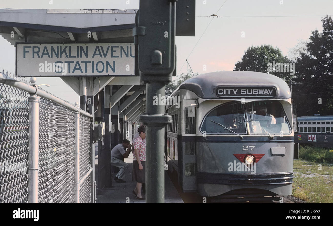 NJPSCT 27 (PCC) al Franklin Ave. La stazione terminale della linea di Newark City metropolitana, Newark, NJ il 3 settembre 1965 (22102724774) Foto Stock