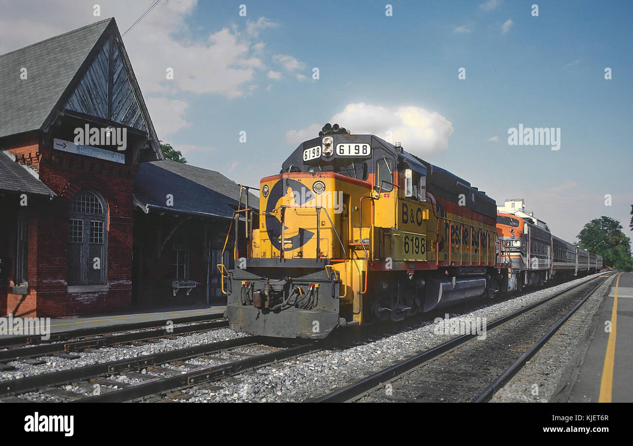 BO 6198 CON MARC Commuter in Gaithersburg, MD il 4 agosto 1987 (22146159913) Foto Stock