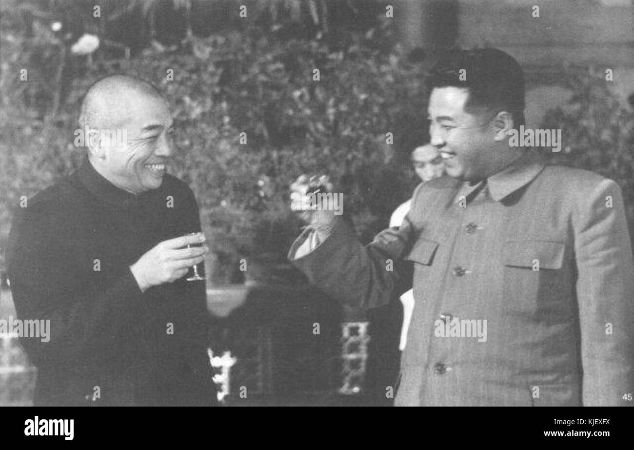 Peng Dehuai accoglie Kim Il Sung Foto Stock