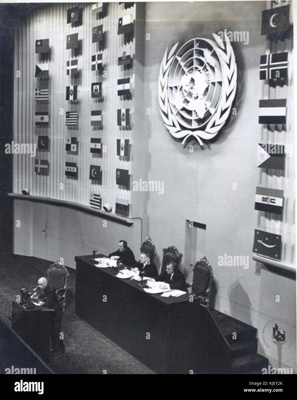 Jawaharlal Nehru ALL'ASSEMBLEA GENERALE DELLE NAZIONI UNITE, New York, 1948 Foto Stock