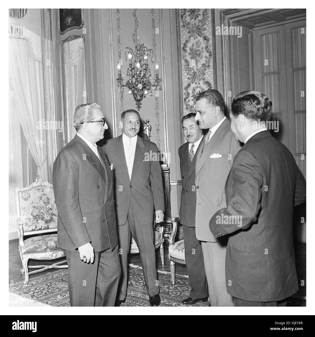Abdel Nasser detiene una cena per Ali Yavar Jung, l ambasciatore indiano, al Cairo (16) Foto Stock