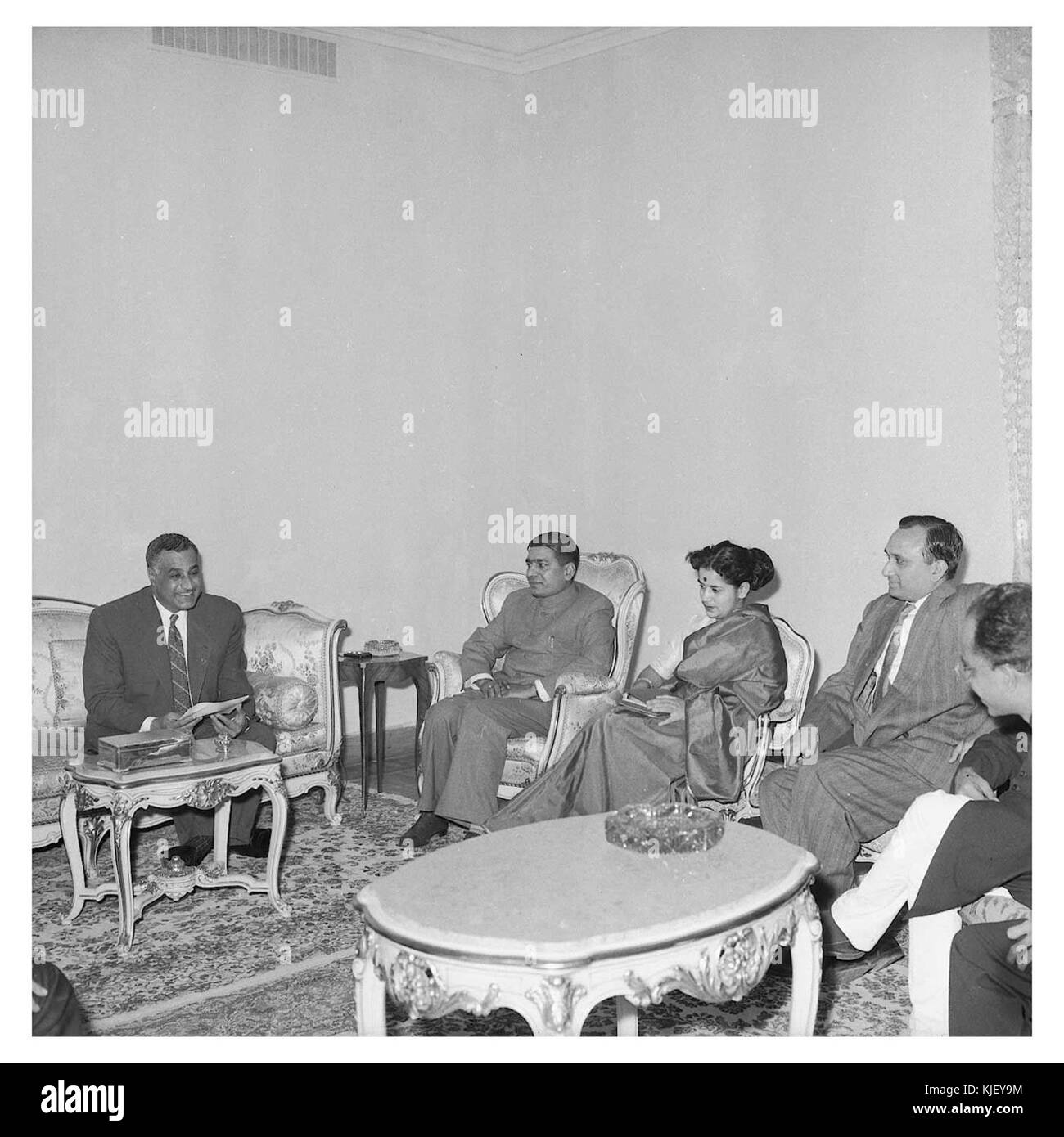 Abdel Nasser riceve i giornalisti indiani delegazione (02) Foto Stock