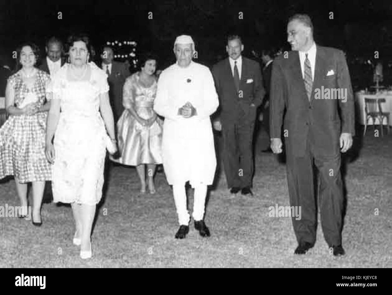 Nasser a una cena per il primo ministro Jawaharlal Nehru Foto Stock