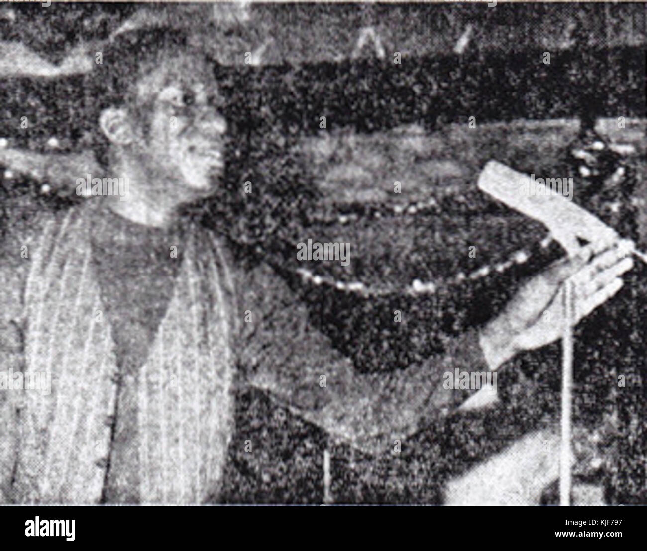 Una performance di Rochereau all'Olympia di Parigi, che mostra il suo talento nella musica. Questo luogo è noto per ospitare importanti eventi culturali, in particolare nella musica francese e internazionale. Foto Stock