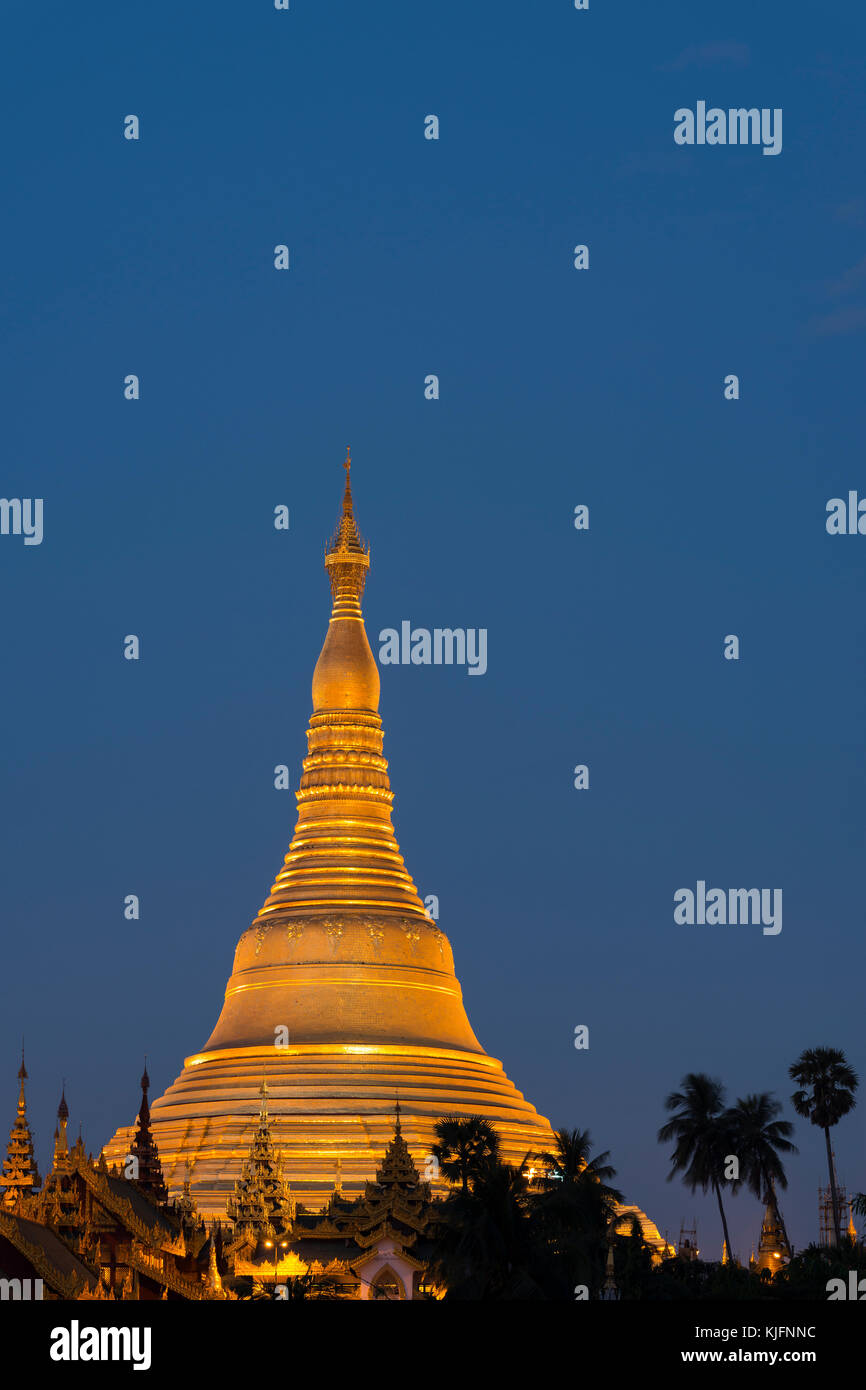 Shwedagon Paya, Yangon, Myanmar Foto Stock