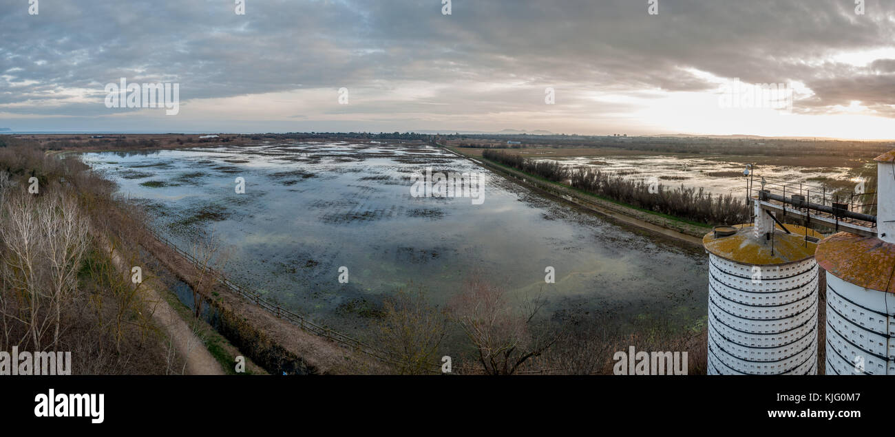 Panorama. Tramonto da un punto di vista elevato, Aiguamolls Empordà, la Catalogna Foto Stock
