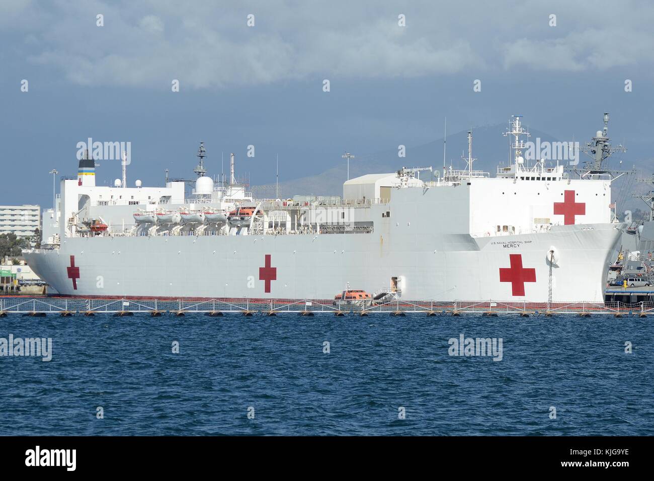 Us Navy nave ospedale t-ah-19 usns misericordia. Foto Stock