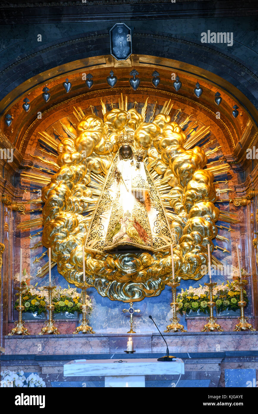 Einsedeln, Svizzera - 3 August 2017: la madonna nera sulla cappella della Madonna di einsiedeln abbey in Svizzera Foto Stock