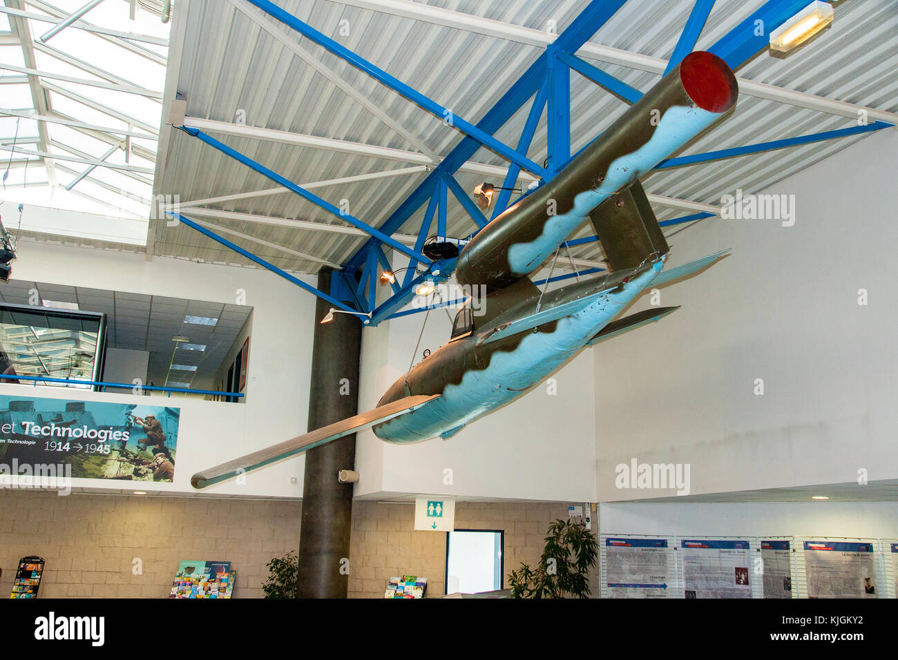 Fieseler Fi 103R Reichenberg pilotato V1 battenti bomba è conservato presso La Coupole, Francia Foto Stock