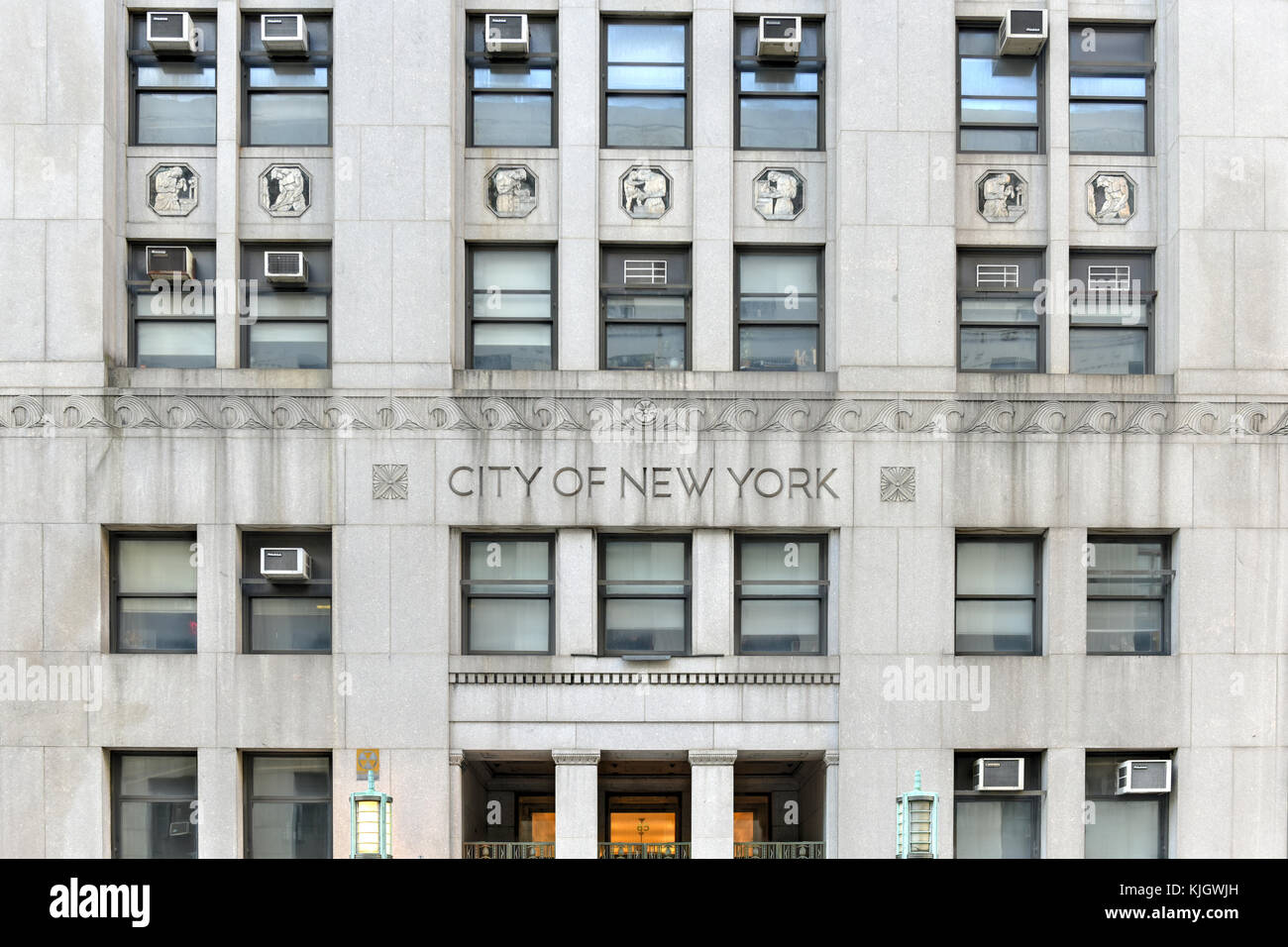 Attaccato facciata art deco del new york city dipartimento di salute e igiene mentale. Foto Stock