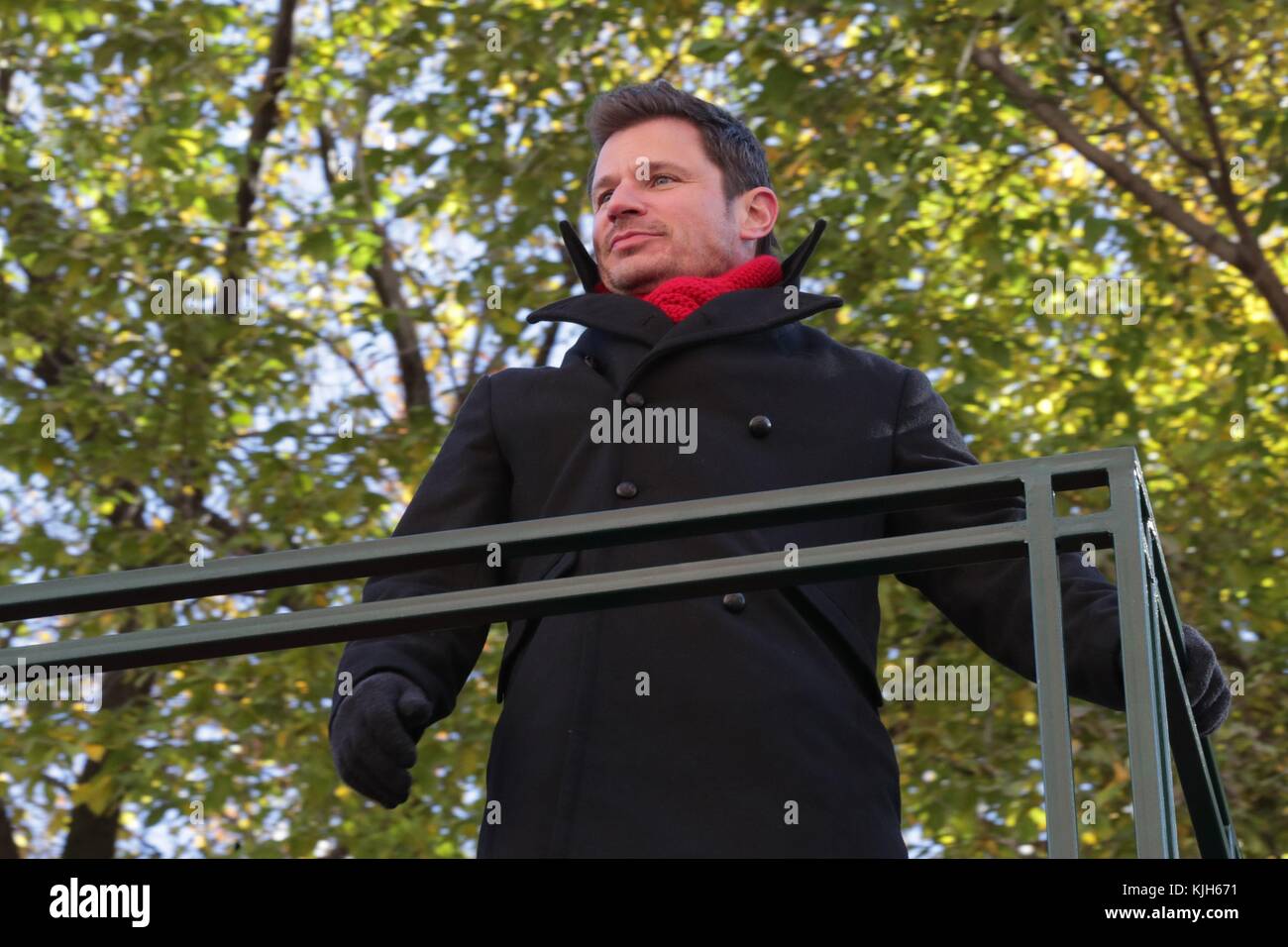 New York. 23 novembre 2017. Central Park West, New York, USA, 23 novembre 2017 - 98 Degrees Nick Lachey partecipa alla 91esima Parata annuale del giorno del Ringraziamento di Macy oggi a New York City. Credito: Luiz Rampelotto/EuropaNewswire | utilizzo in tutto il mondo/dpa/Alamy Live News Foto Stock