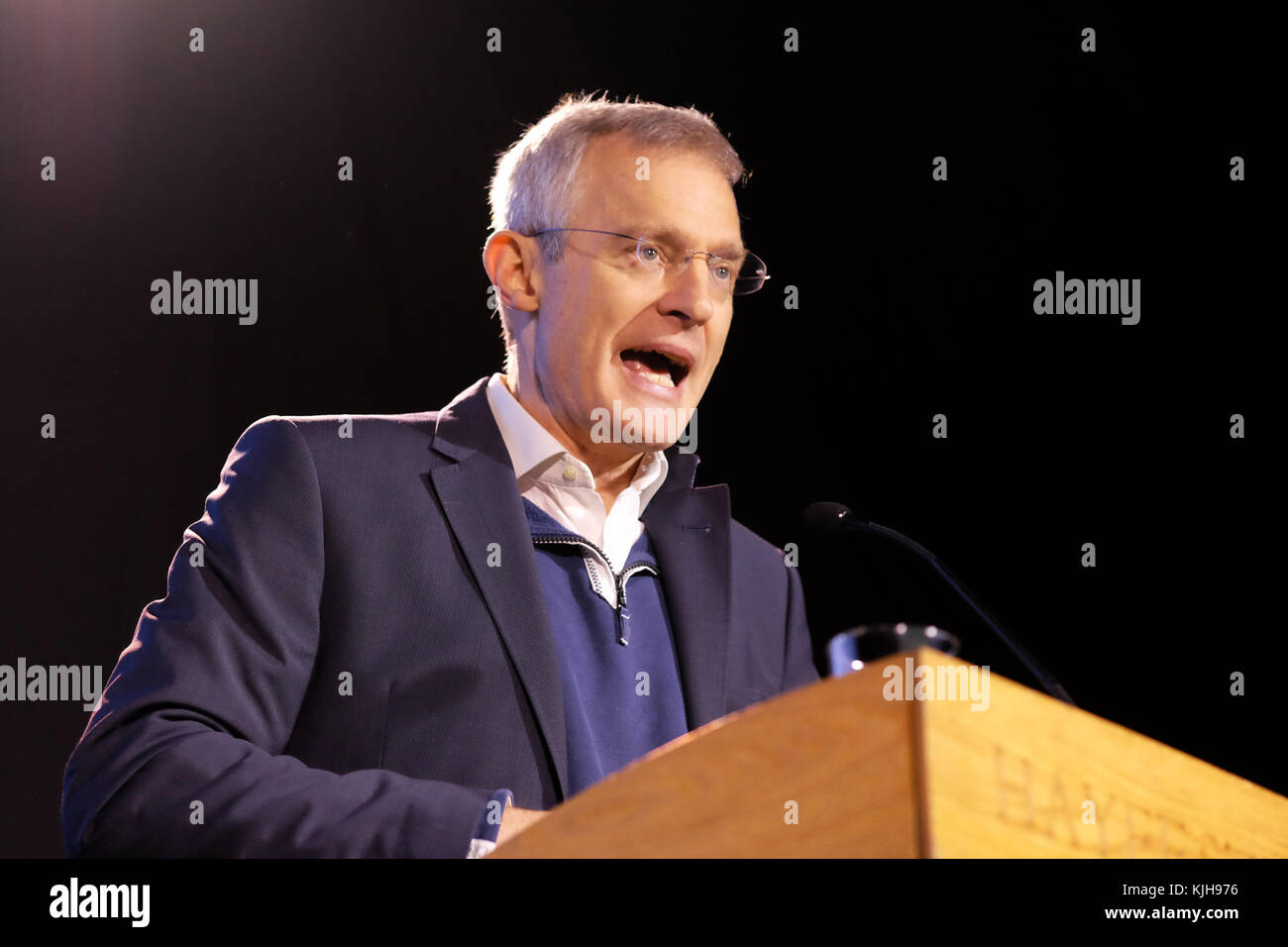 Hay festival weekend invernali - novembre 2017 - emittente jeremy vine sul palco parlando del suo nuovo libro ciò che ho imparato a conoscere le sue esperienze con i chiamanti a sua radio 2 programma - steven maggio/alamy live news Foto Stock