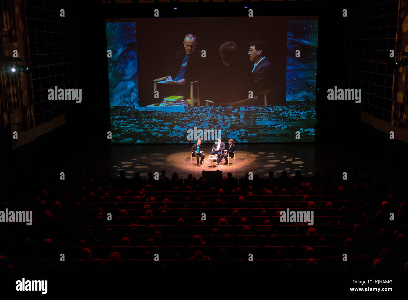 Copenaghen, Danimarca. 25 Novembre 2017. Sabato 25 novembre la Royal Danish Library di Copenhagen ha ospitato un evento come parte della serie "Arctic Imagination", una sessione di brainstorming artistico sul futuro dell'Artico, che si sta svolgendo in diverse biblioteche di alto profilo in tutto il mondo. La trasformazione dell'Artico in corso sarà oggetto di una conversazione aperta dalla star del Trono di Spade Nikolaj Coster-Waldau, che attualmente è l'ambasciatore di buona volontà degli obiettivi di sviluppo globali delle Nazioni Unite. Credit: Matthew James Harrison/Alamy Live News Foto Stock