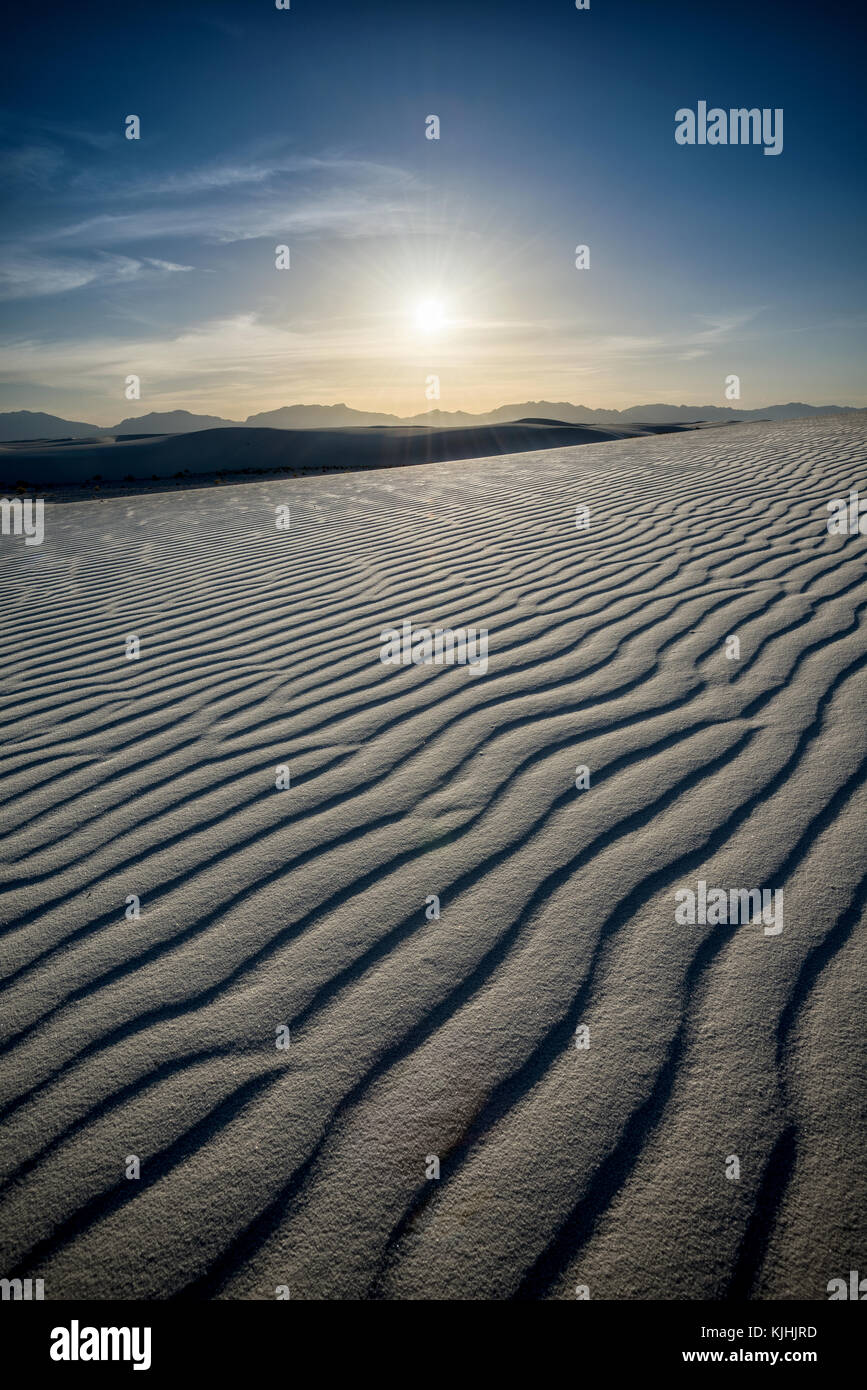 Le uniche e bellissime spiagge di sabbia bianca monumento nazionale nel Nuovo Messico.Questo gesso campo di dune è il più grande del suo genere in tutto il mondo. Situato in Southe Foto Stock