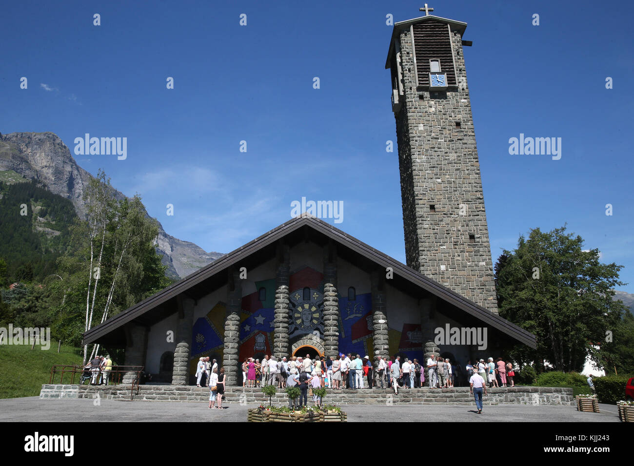 Cattedrale di Notre Dame de Toute Grace du Plateau d'Assy (Madonna piena di grazia di Plateau d'Assy). La Francia. Foto Stock