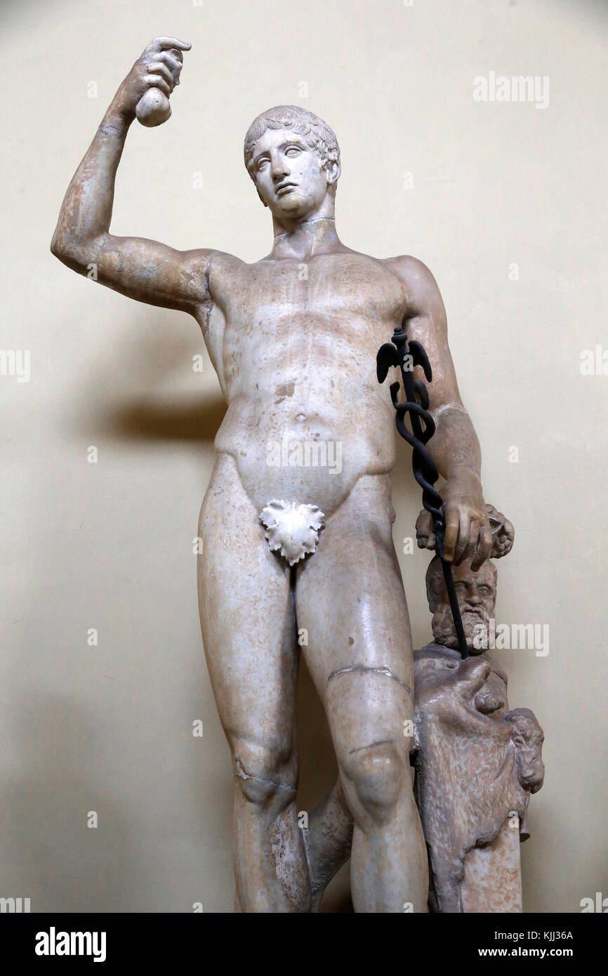 Musei Vaticani a Roma. Statua virile, completato come Hermes. L'Italia. Foto Stock