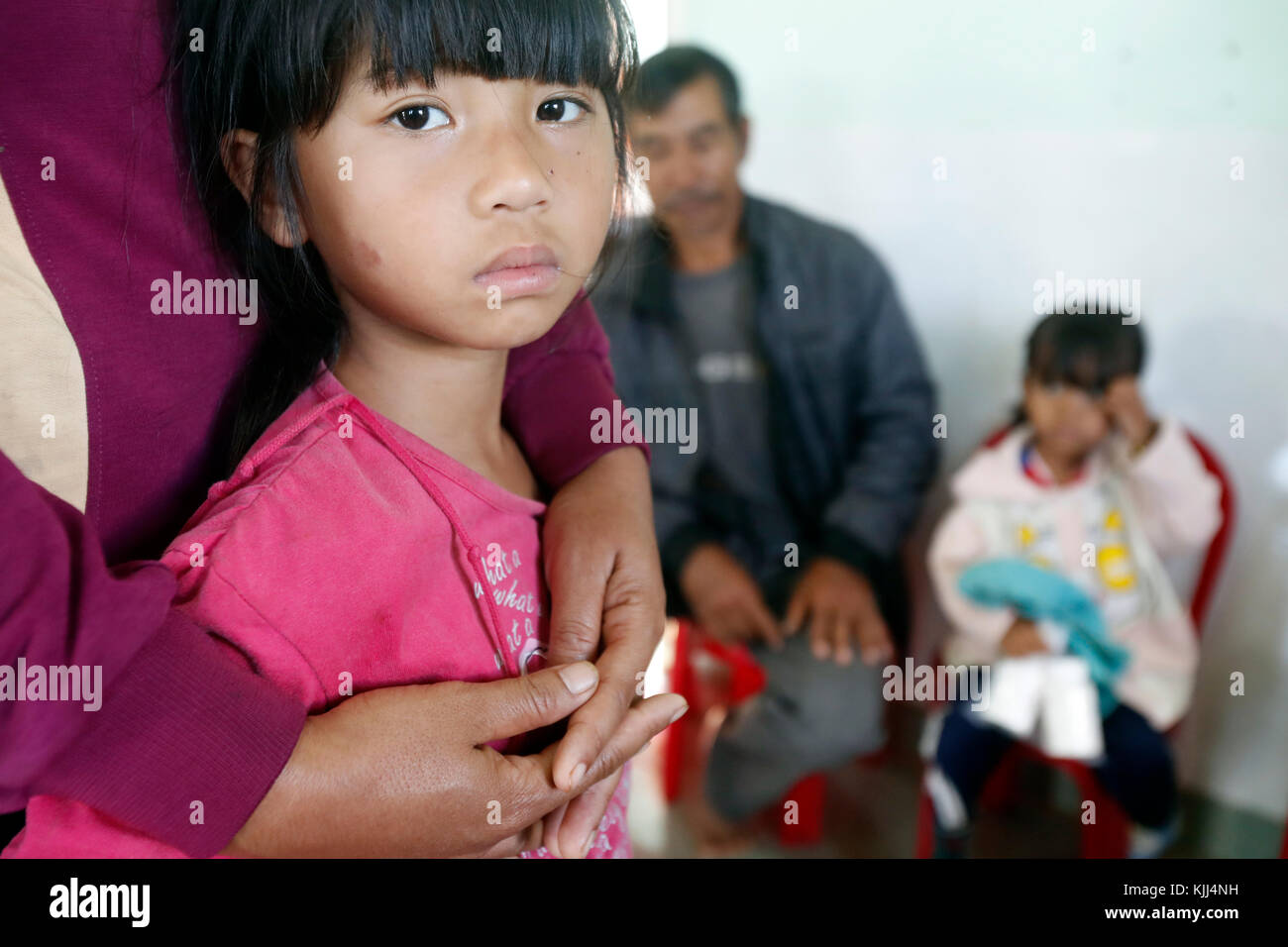 Free health clinic gestito dalle Suore Francescane Missionarie di Maria. Consultazione medica. Foto Stock