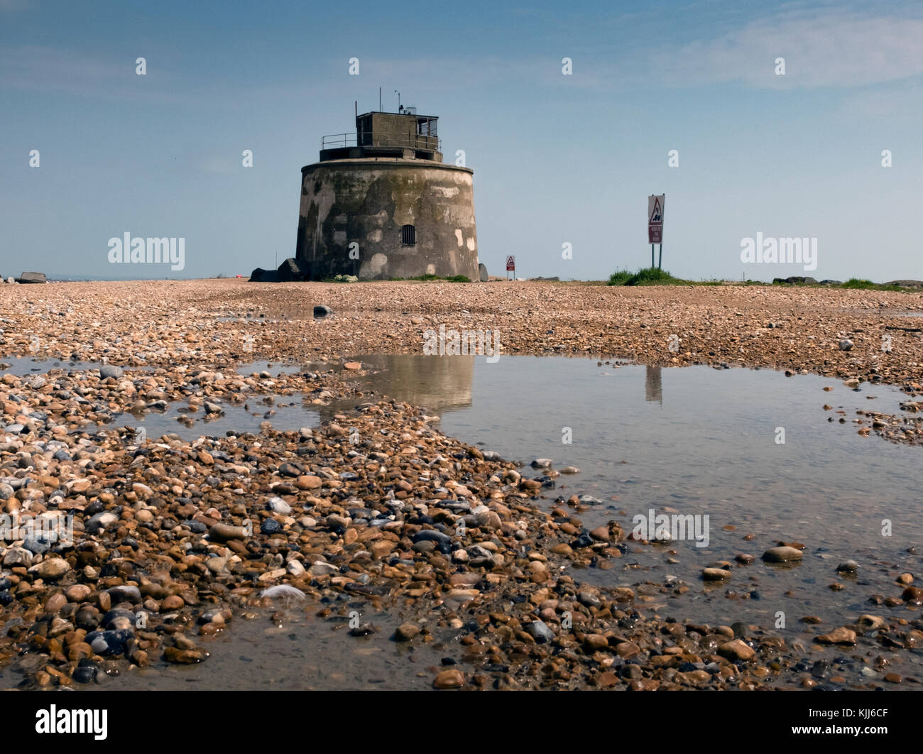 Martello torri, sulla costa sud dell'Inghilterra vicino a Eastbourne. Foto Stock