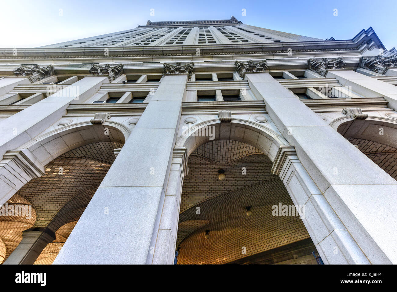 Palazzo comunale e guastavino tegole del tetto dalla city hall di New York City. Foto Stock