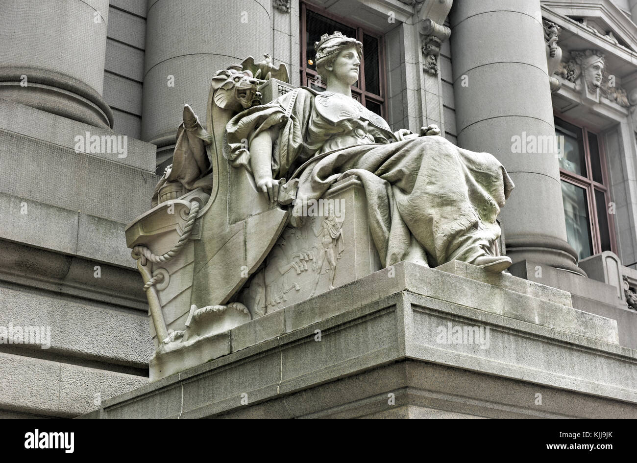 Statua raffigurante Europa all'Alexander Hamilton u.s. custom house, Manhattan, New York City, nello stato di new york, Stati Uniti d'America Foto Stock