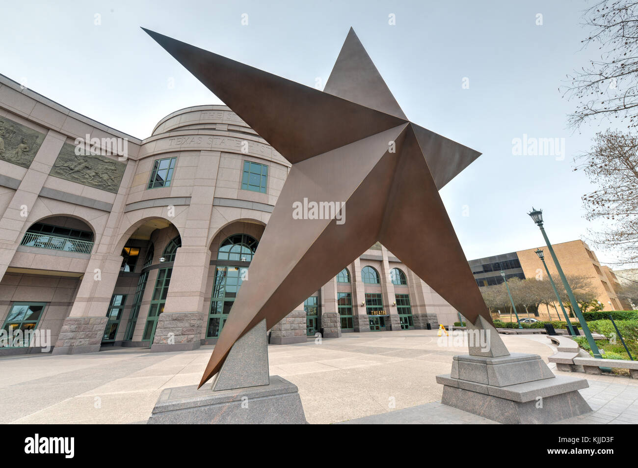 Texas star di fronte al Bob Bullock Texas State history museum nel centro di Austin, Texas. Foto Stock