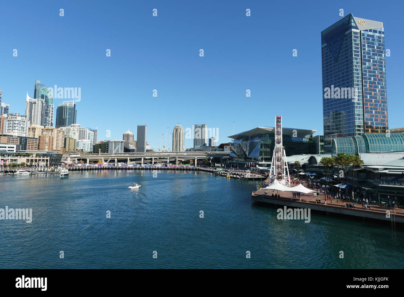 Sydney Darling Harbour, viaggio lifestyle, cielo blu, oceano Foto Stock