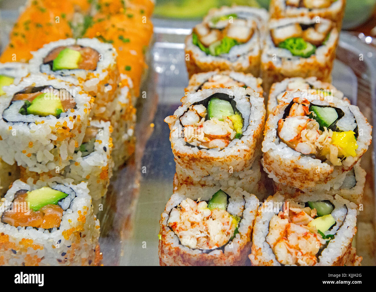 Sushi in vendita su un mercato -shot close up in orizzontale Foto Stock
