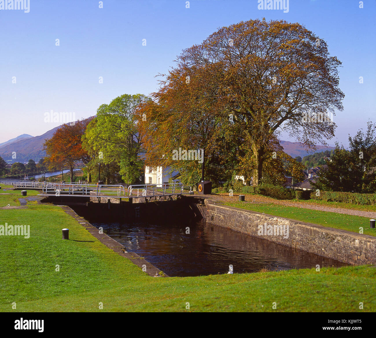 Autunno vista che mostra the neptunes scala a caledonian canal, corpach, Fort William, Lochaber Foto Stock