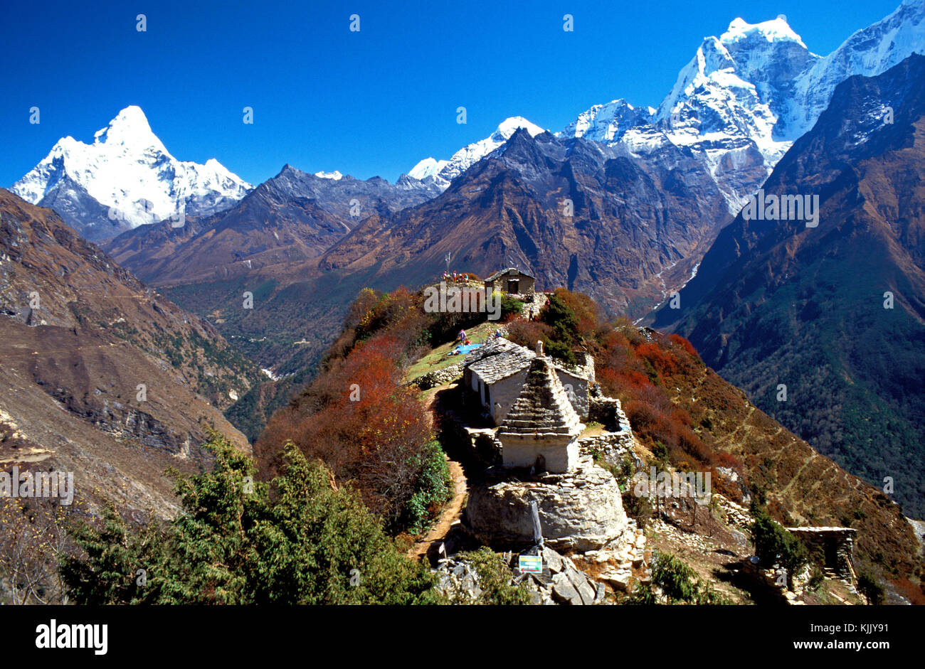 Stupa (chšrten). Ama Dablam. Solu Khumbu. Il Nepal. Foto Stock